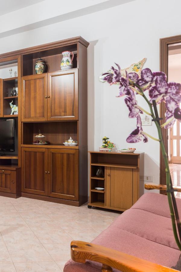 Nina Home - Selfcheck-In Canicattini Bagni Екстер'єр фото